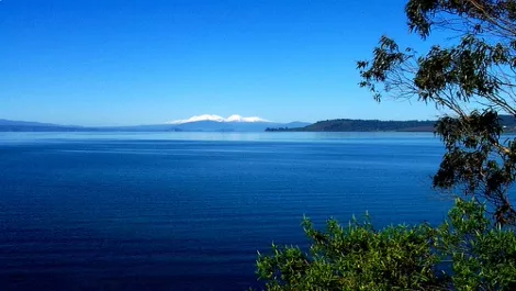 Lake taupo1