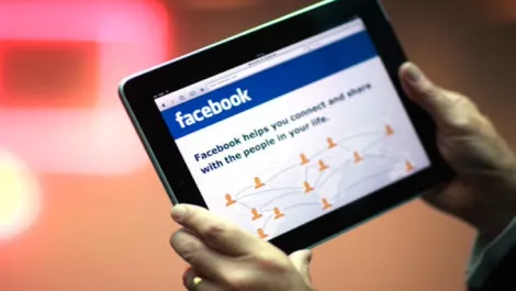 Facebook ipad1