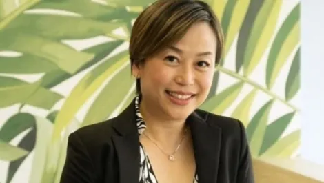 Pannie sia headshot1